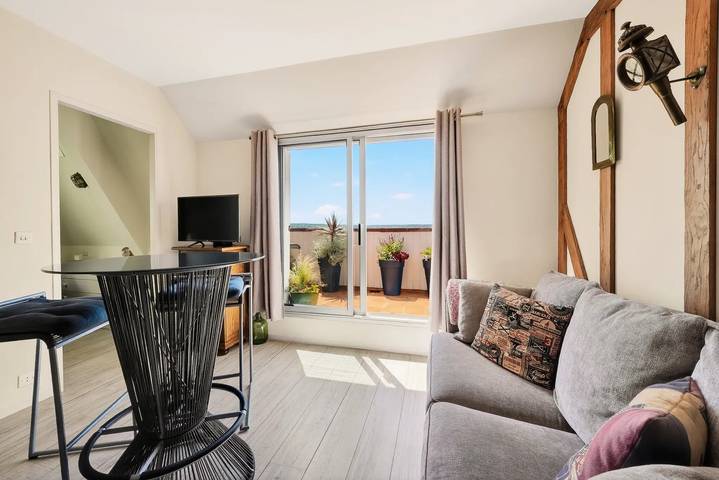 Ganze Wohnung, Ferienwohnung 4 Personen 1 Schlafzimmer Meerblick mit Terrasse und Parkplatz in Blonville-sur-Mer, Lisieux und Umgebung