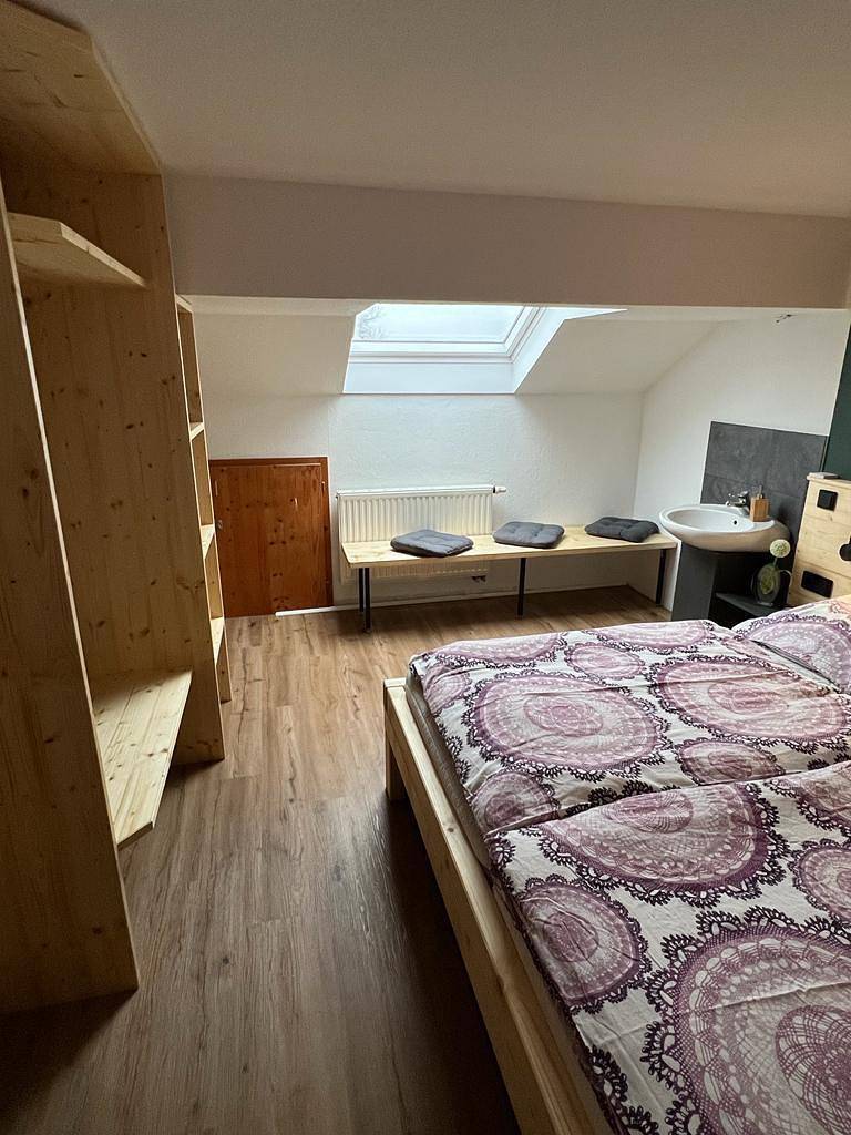Ganze Ferienwohnung, Fewo/3 Schlafräume/Ostbalkon/sep. Eingang in Hopferau, Bayerisch Schwaben