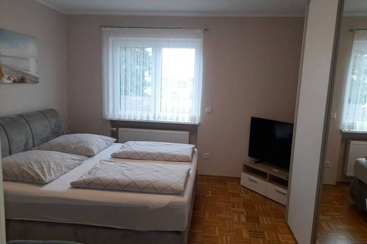 Ganze Wohnung, Luxuriöses Appartement mit 2 Schlafzimmern und Balkon in Sulzbach am Main, Main-Odenwald