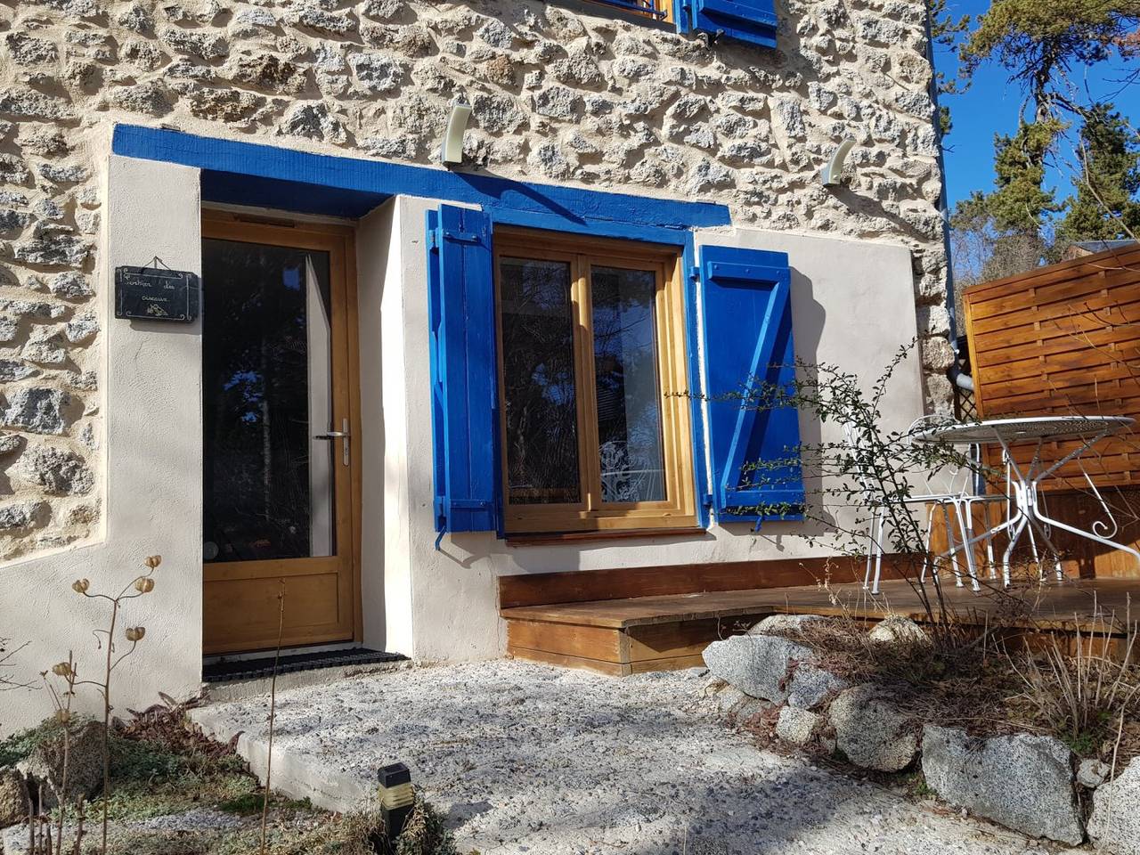 Gîte Sorbier des oiseaux, 2 personnes, à la montagne in Font-Romeu-Odeillo-Via, Parc naturel régional des Pyrénées catalanes
