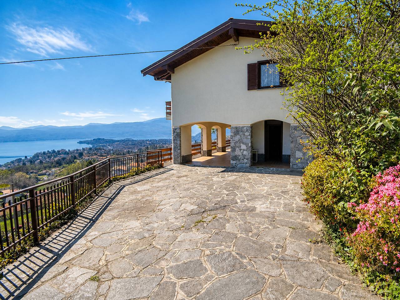 Villa Jone in Ghiffa, Lago Maggiore (Piemont)