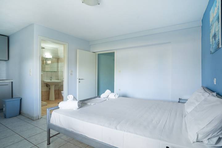 Gîte pour 4 personnes, avec jardin à Leucade - 4