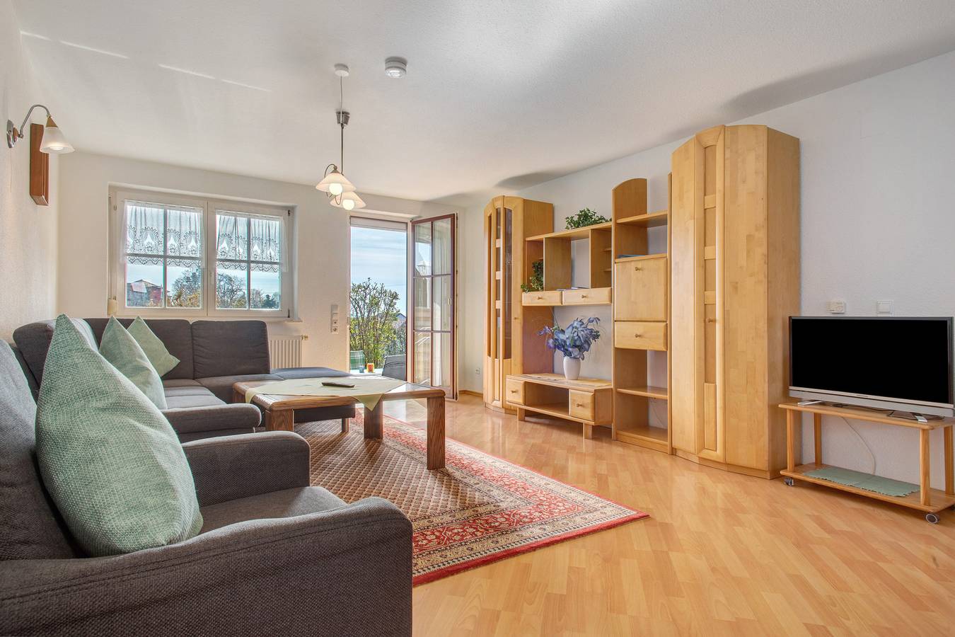 Ganze Wohnung, Ferienwohnung '1, 80 Qm' mit Gemeinschaftsgarten, Balkon und Wi-Fi in Kressbronn am Bodensee, Region Bodensee-Oberschwaben