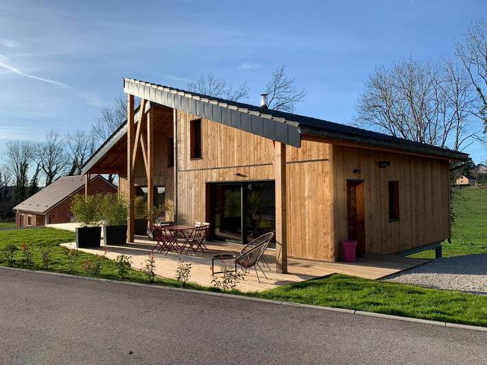 Location de vacances pour 10 personnes, avec terrasse et jardin à Clairvaux-les-Lacs - 3