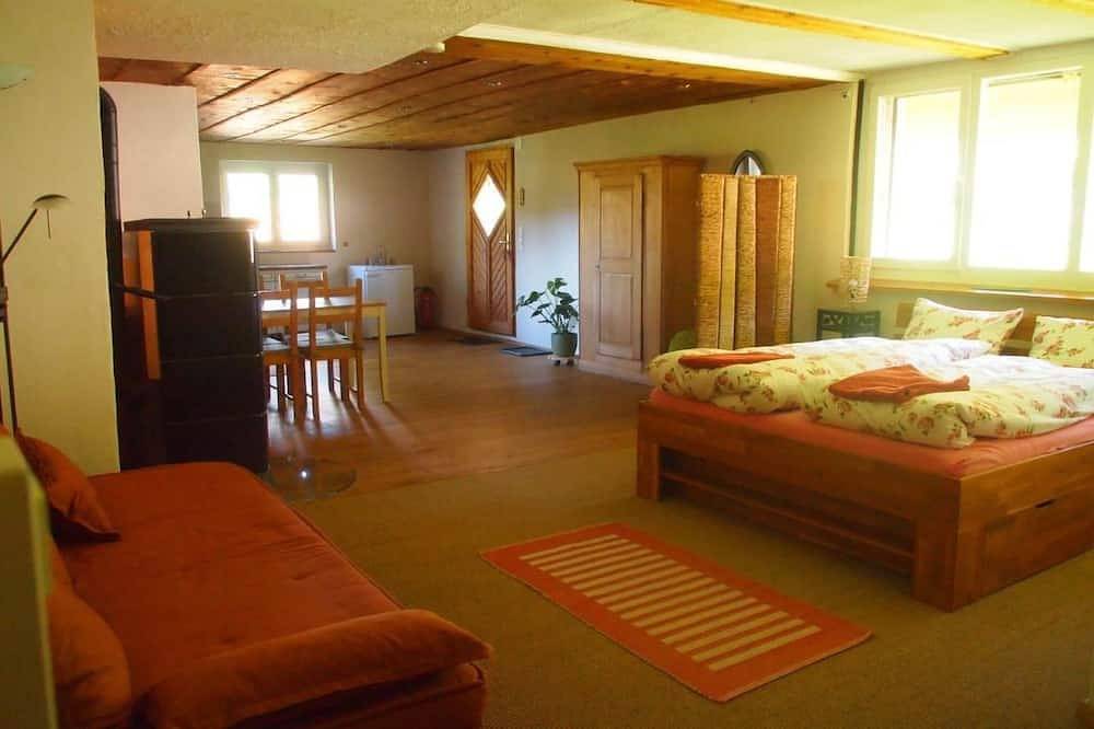 Ganze Wohnung, Hübsche 2-Zimmer-Wohnung in umgebauten Bauernhau in Champoz, Grand Chasseral