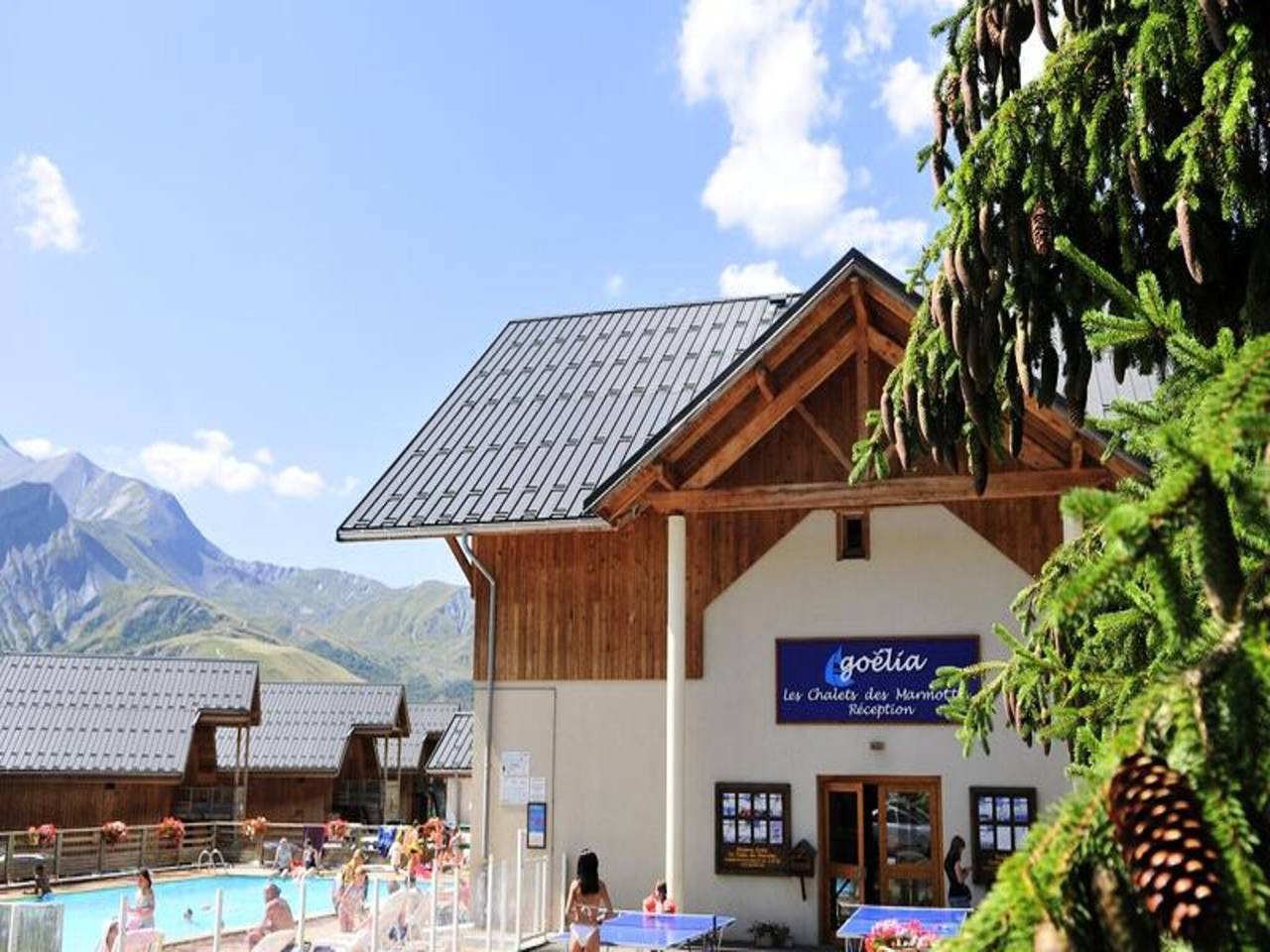 Apartamento entero, Apartamento en Saint-Jean-d'Arves con piscina in Saint-Jean-d'Arves, Región de Saint-Jean-de-Maurienne