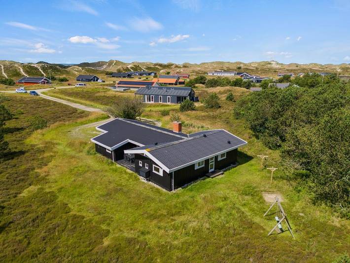 Villa für 6 Personen, mit Balkon/Terrasse und Whirlpool sowie Terrasse und Pool auf Fanø
