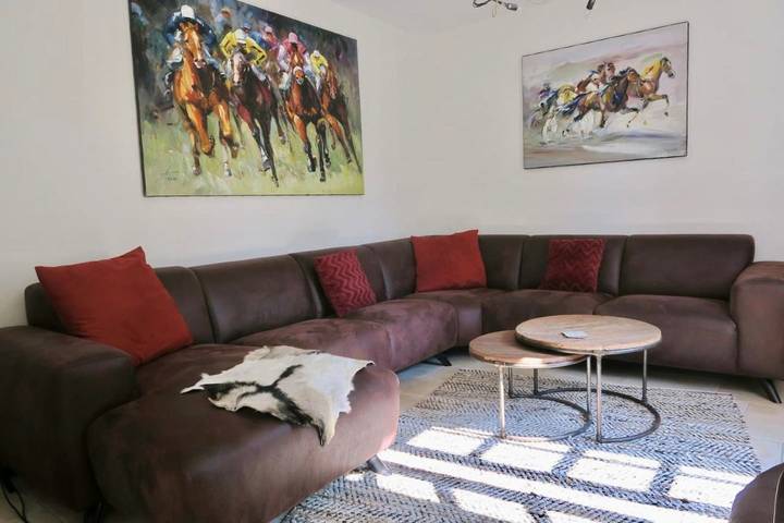 Location de vacances pour 6 personnes, avec piscine ainsi que vue et jardin à Continvoir - 3