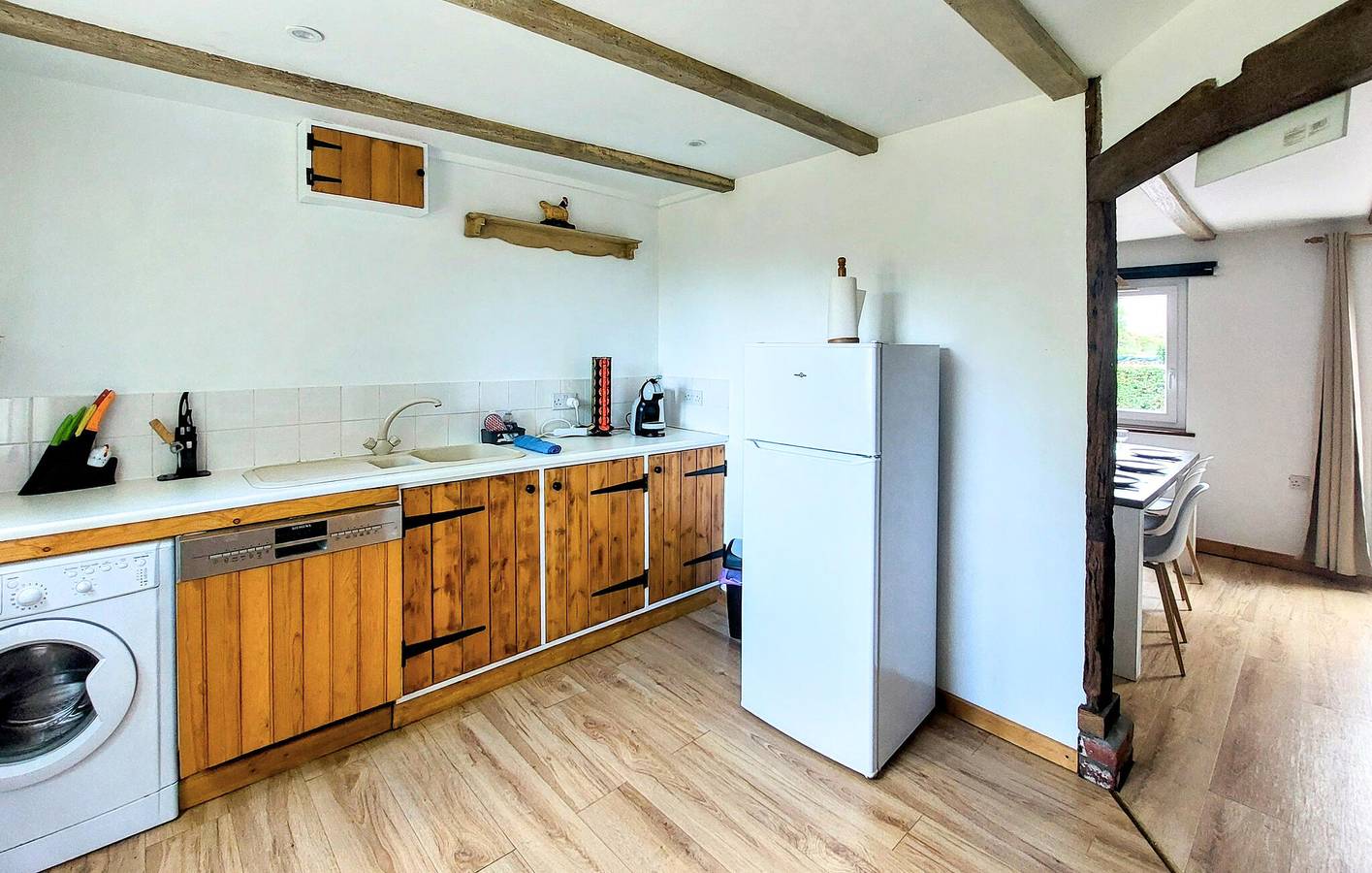 Cozy Garden Retreat with Wifi & Parking in Zutkerque, Saint-Omer region