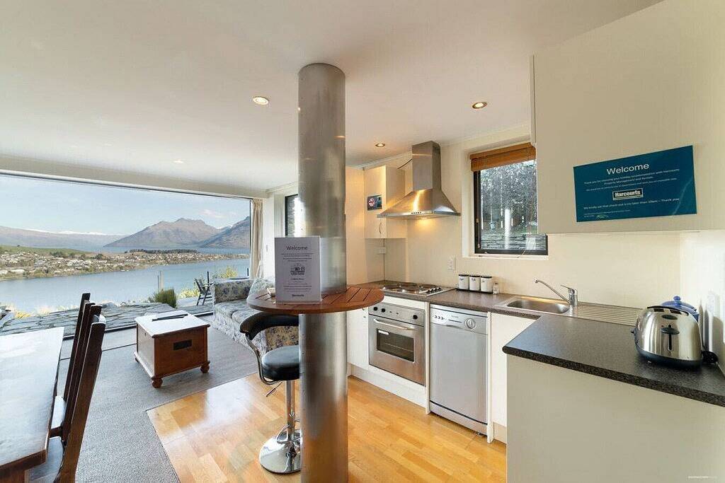 Goldleaf Hill - Fabulous Views mit Spa Pool in Queenstown, Otago