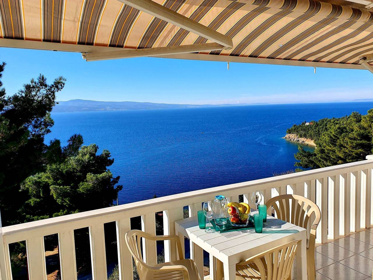 Holiday villa Gojko in Omis - Stanici with sea view in Stanici, Split-Dalmatia