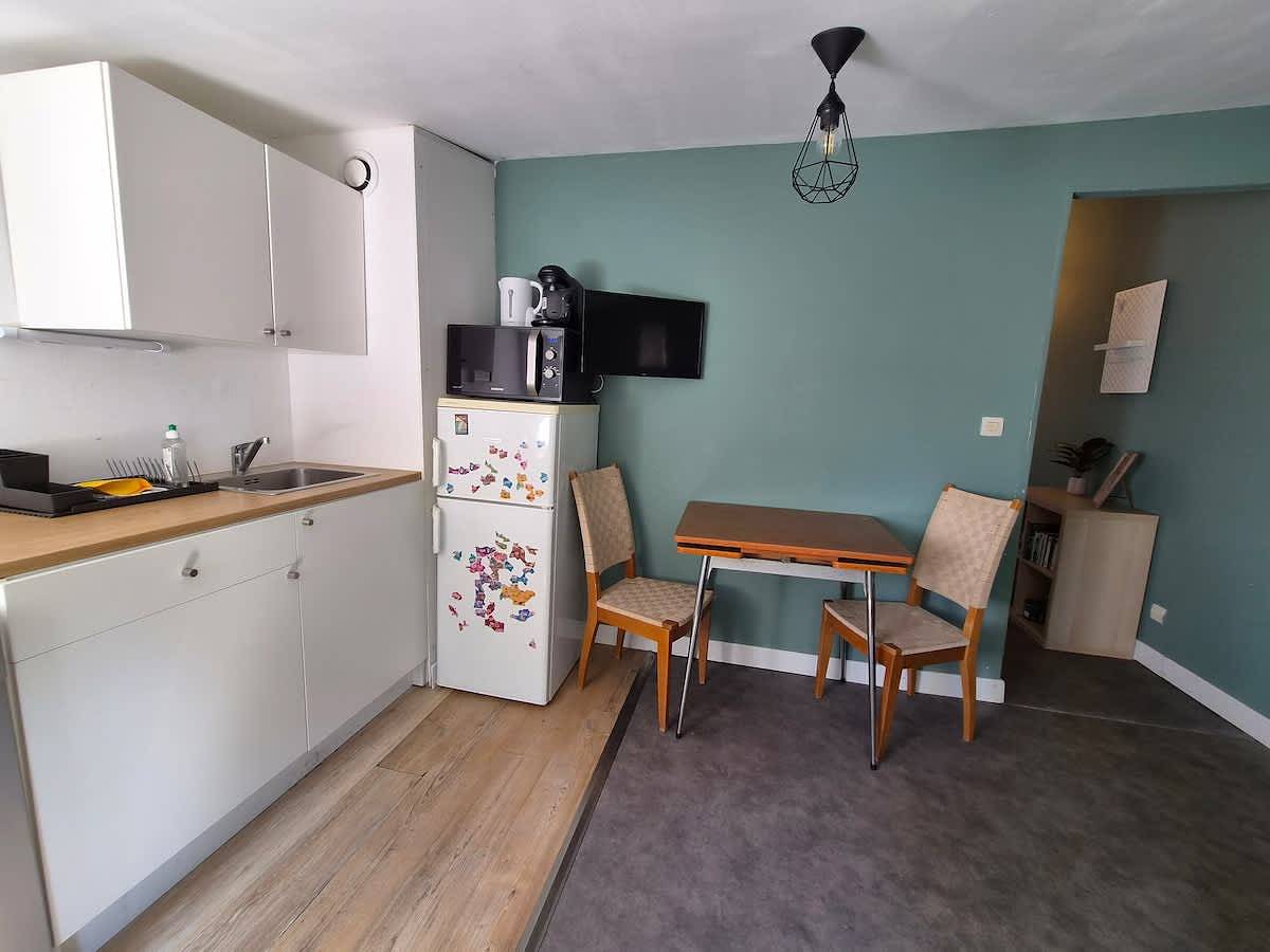 Entire apartment, Les toits de nationale, 2 personnes in Lille, Lille region