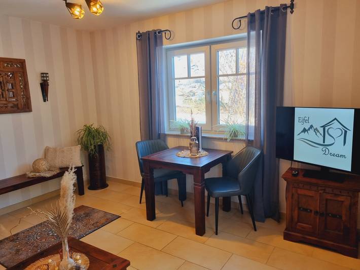 Apartamento entero, Eifel Dream Kleinenims con jacuzzi exterior privado y sauna in Burbach, Bitburg-Prüm
