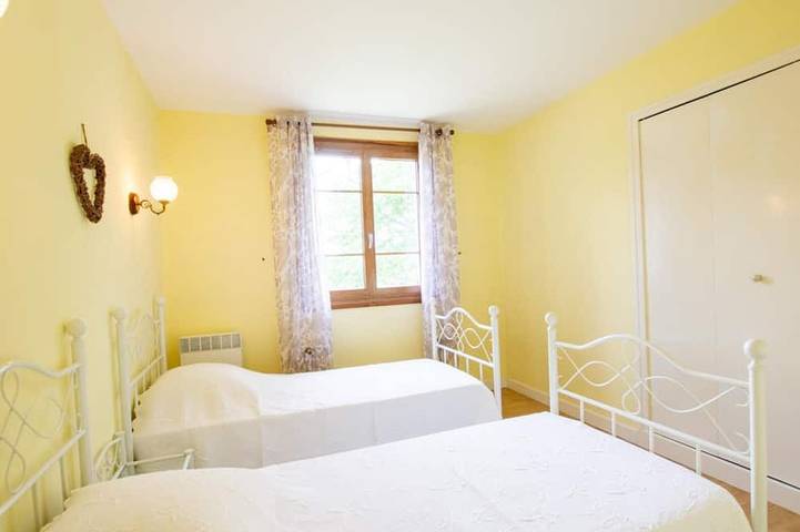 Gîte pour 8 personnes, avec terrasse et jardin à Lanouaille - 3