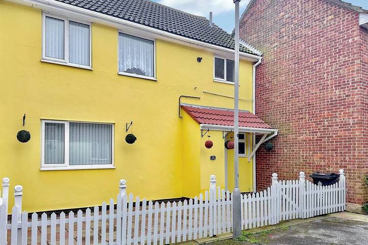 Holiday rental for 8 people, with garden, with pets in Clacton-on-Sea