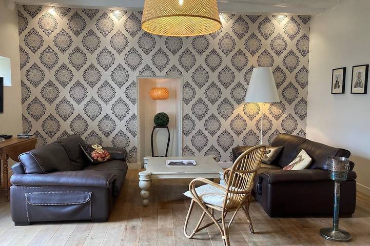 Location de vacances pour 4 personnes, avec jardin et terrasse à Nazelles-Négron