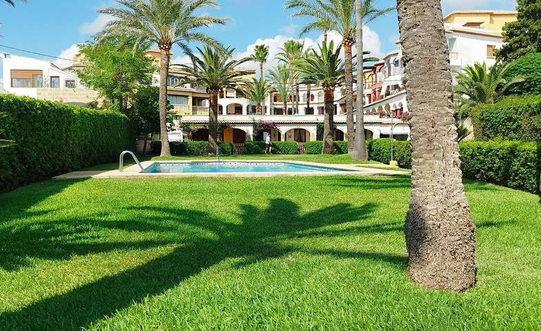 Apartamento para 3 personas, con balcón además de piscina y jardín, Familias con niños en Jávea
