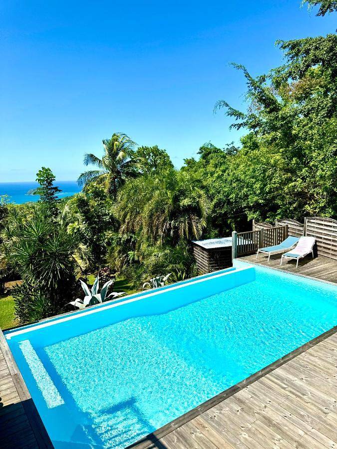 Villa pour 10 personnes, avec piscine ainsi que vue et jardin à Deshaies