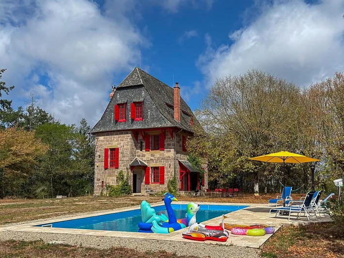 Chalet para 10 personas, con jardín y piscina - 1