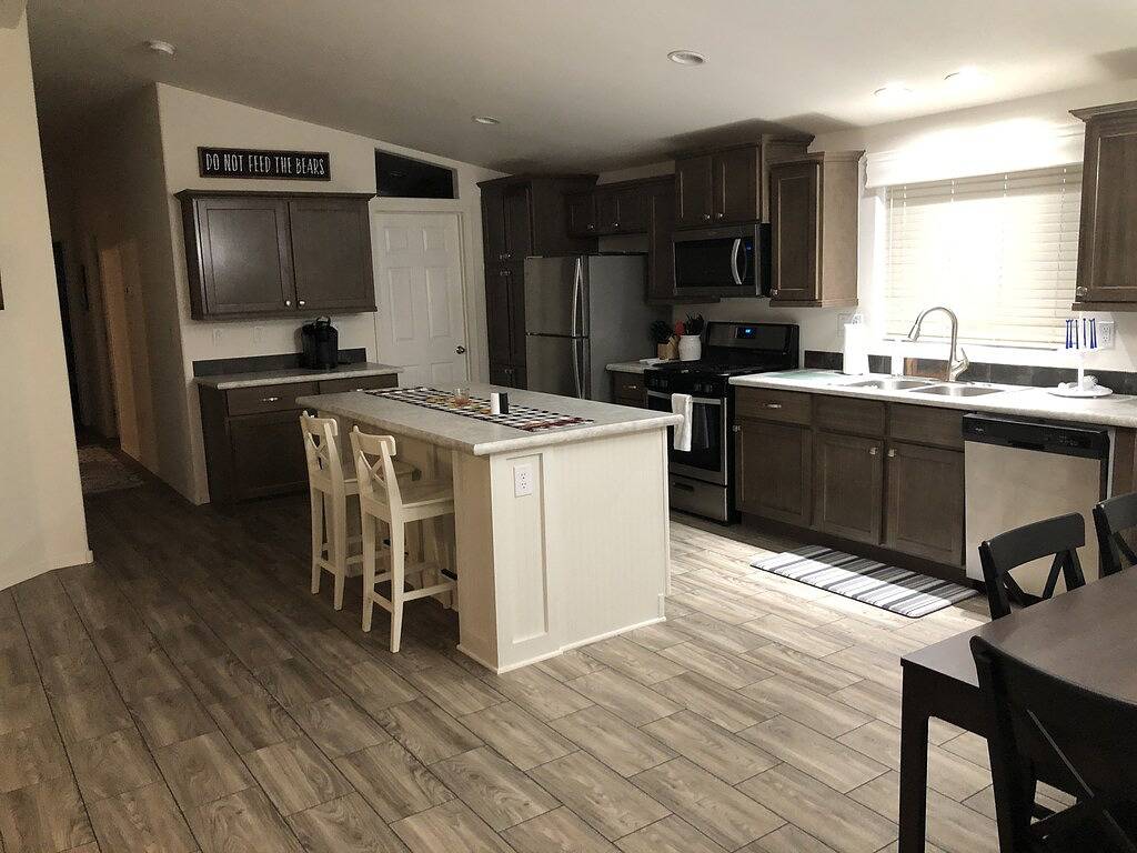 Quiet downtown neighborhood w/mountain views, private turfed backyard, A/C & W/D in Williams (Arizona), Coconino Nationalwald