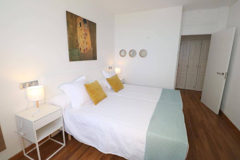 Entire apartment, App: President 804: Direct sea view, Internet, Tv, Wifi, air condition in Cala Millor, Sant Llorenç des Cardassar