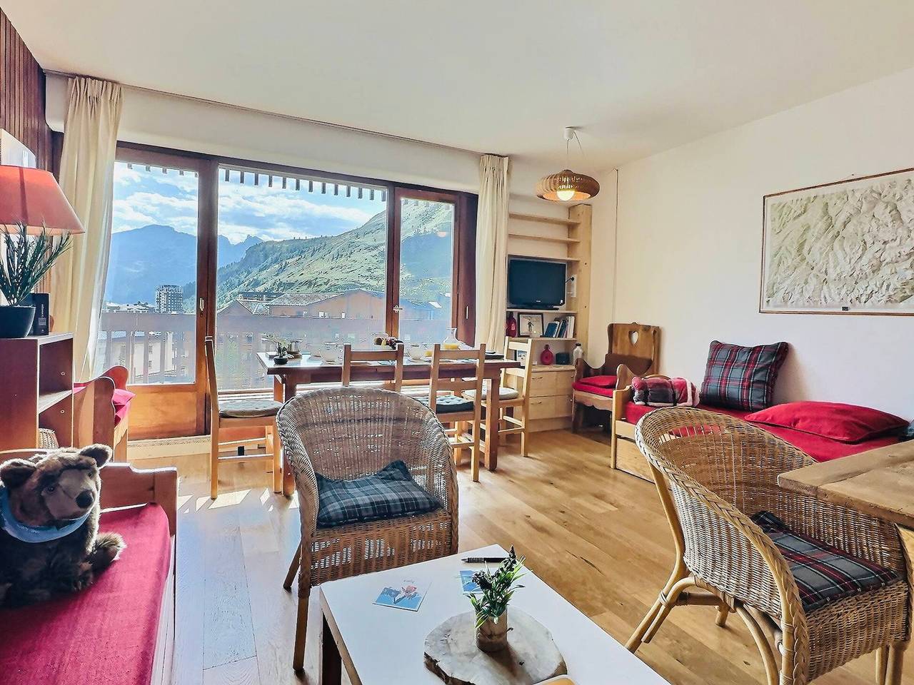 Geheel appartement, 2-room apartment, 6 ppl, Tignes, near slopes and shops in Tignes, Massif de la Vanoise