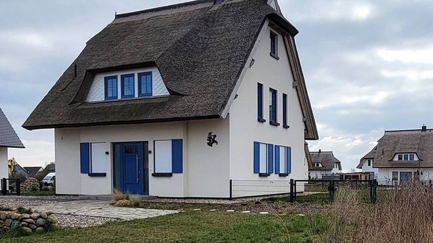 Ferienhaus für 6 Personen, mit Sauna und Garten in Dranske