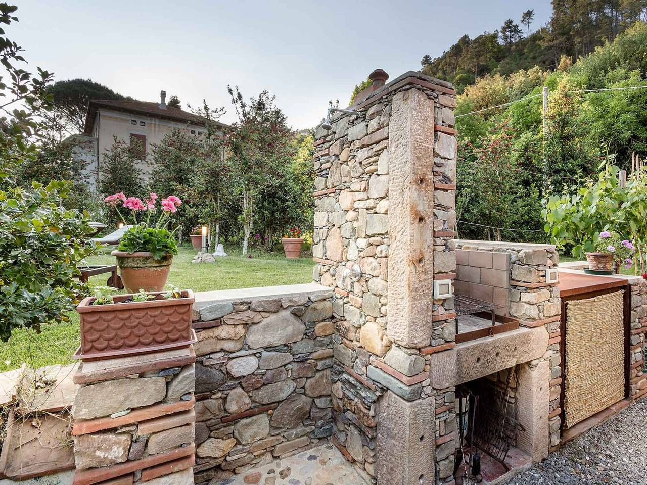 Casale vicino a Lucca con vista Toscana in Capannori, Provincia di Lucca