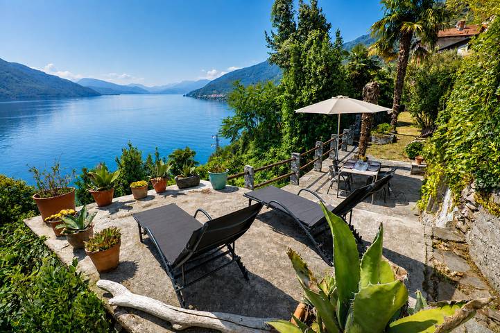 Ferienhaus für 5 Personen, mit Terrasse und Ausblick sowie Garten und Seeblick - 1