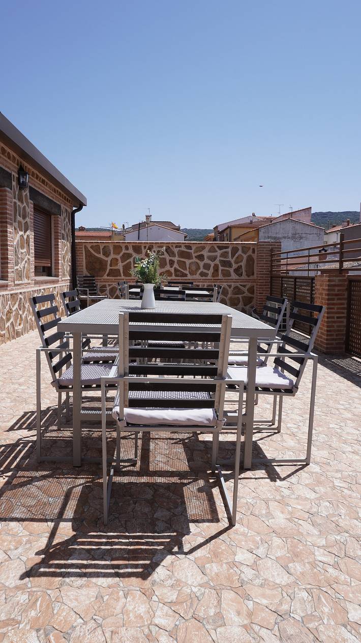 Chalet para 26 personas, con jacuzzi y jardín en Castilla-La Mancha - 4