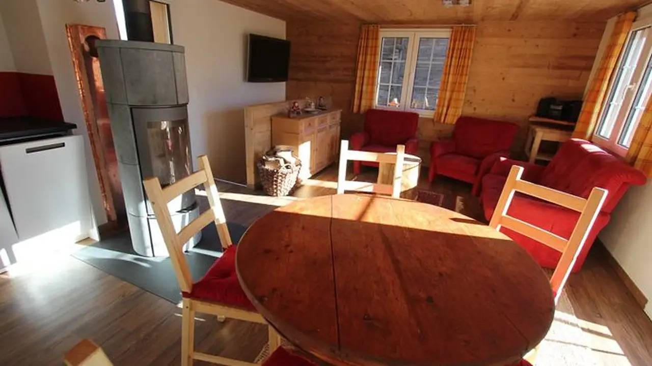 Apartamento vacacional entero, Ferienwohnung für 5 Personen (75 m²) in Gluringen in Reckingen-Gluringen, Goms