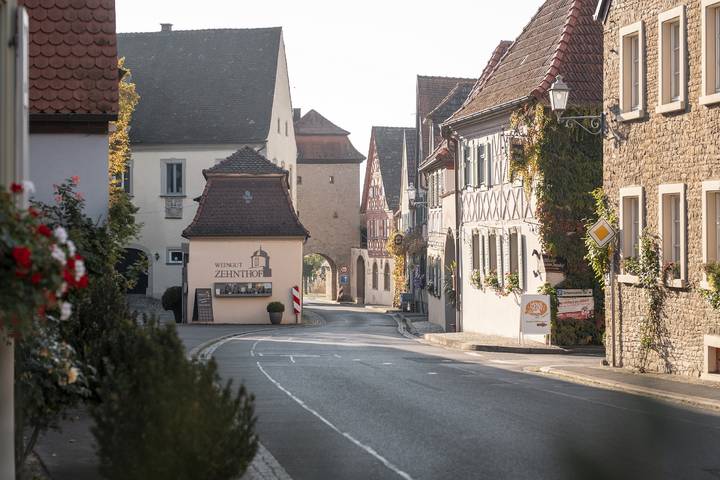 Ferienhaus für 6 Personen, mit Balkon/Terrasse und Terrasse sowie Whirlpool und Sauna in Sommerach - 2