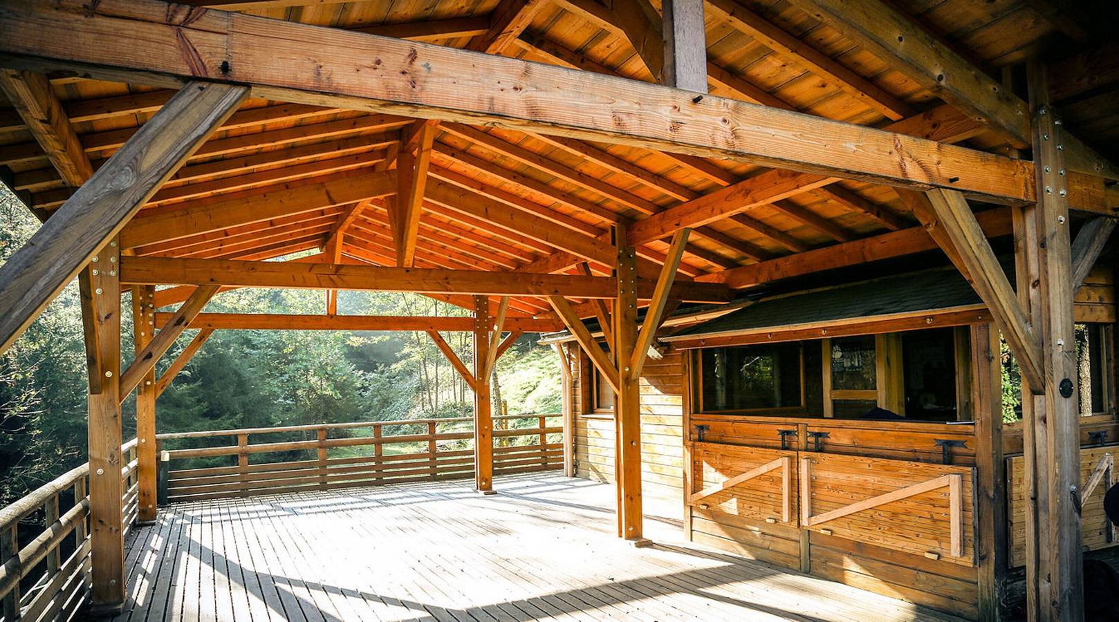 Maison dans les arbres 'Lodge En Pleine Foret Domaniale' (en anglais) in Prats-de-Mollo-la-Preste, Région de Céret