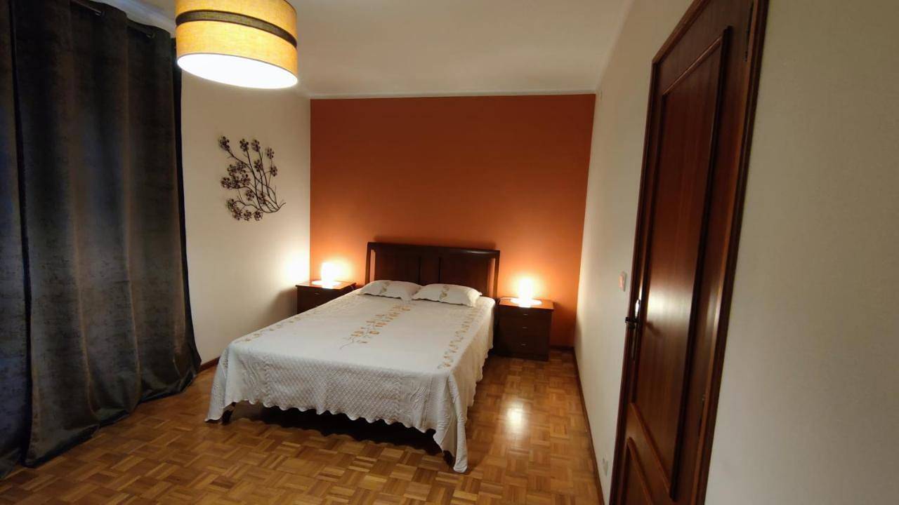 Apartamento inteiro, Casa Araújo in Pico de Regalados, Gondiães e Mós, Distrito de Braga