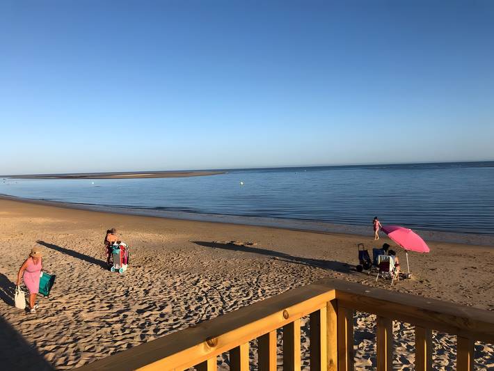 Chalet El Paraiso con vistas al mar, terraza privada y Wi-Fi in El Portil, Punta Umbría