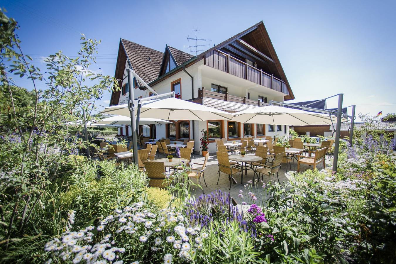 Gasthof zum Adler Leitishofen - Doppelzimmer "Standard", mit Dusche, Wc und Wlan in Meßkirch, Region Bodensee-Oberschwaben