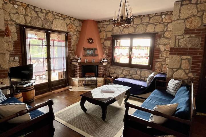 Vacation rental for 6 people, with yard in Halkidiki