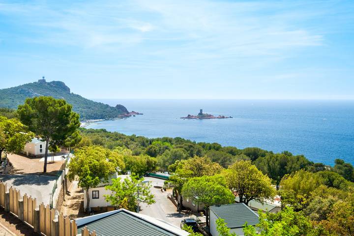 Wohnwagen für 4 Personen, mit Kinderpool an der Côte d'Azur - 3