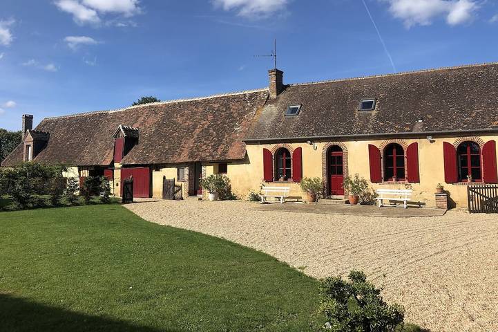 Gîte pour 10 personnes, avec Terrasse et Jardin
