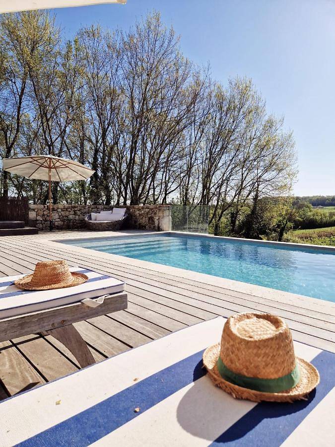 Location de vacances pour 3 personnes, avec jardin ainsi que piscine et vue à Saint-Romain-la-Virvée - 4