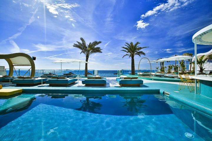 Hotel für 4 Personen, mit Balkon und Terrasse sowie Pool und Ausblick am Playa d'en Bossa