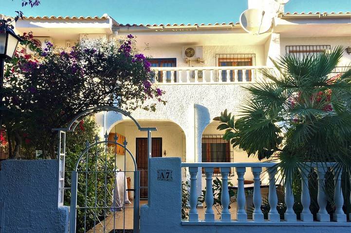 Maison de vacances pour 6 personnes, avec piscine et balcon - 1