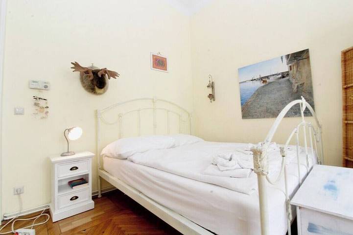 Ganze Wohnung, Ihr sonniges, zentrales und ruhiges Zuhause mit Garten in Wien, Donau Niederösterreich