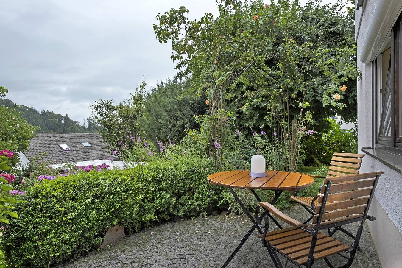 Ganze Wohnung, Ferienwohnung 'Kneissler' mit Bergblick, privater Terrasse und Wi-Fi in Suedlicher Schwarzwald, Oberried