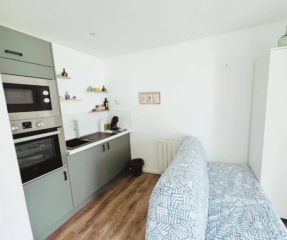 One-Bedroom House in Amblainville, Oise
