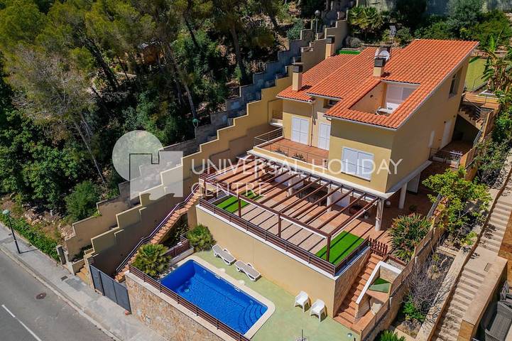 Finca für 10 Personen, mit Garten und Terrasse in Tarragona