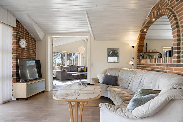 Ferienhaus für 6 Personen, mit Balkon/Terrasse und Terrasse sowie Sauna in Houvig - 4