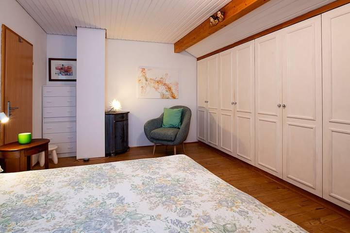 Ganze Wohnung, Gemütliche Ferienwohnung Aurelia im oberbayrischen Alpenvorland in Wessobrunn, Romantische Straße