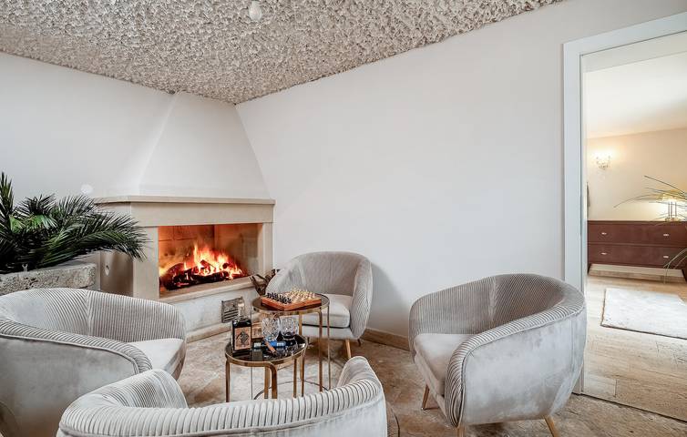Gemütliche 1-Zimmer-Wohnung mit Pool, WLAN und Parkplatz in Pucisca, Brac