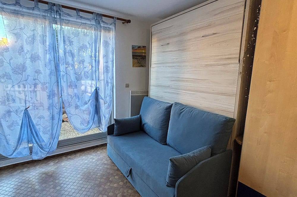 Apartamento entero, Studio with terrace 3 minutes from the beach  in Cap d'Agde, Agde